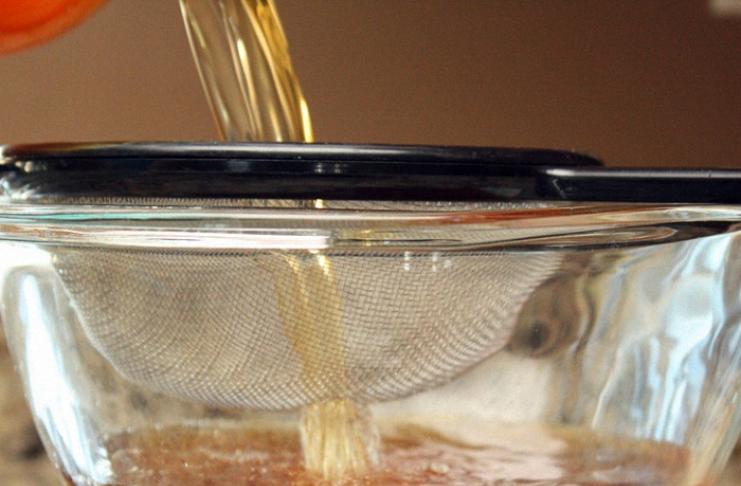 Эй-Пи-Ви экстракт прополиса водный обладает